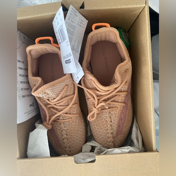 adidas gazelle silver green womens Adidas Yeezy Boost 350 V2 'Mono Clay' Grade-School  DTLR